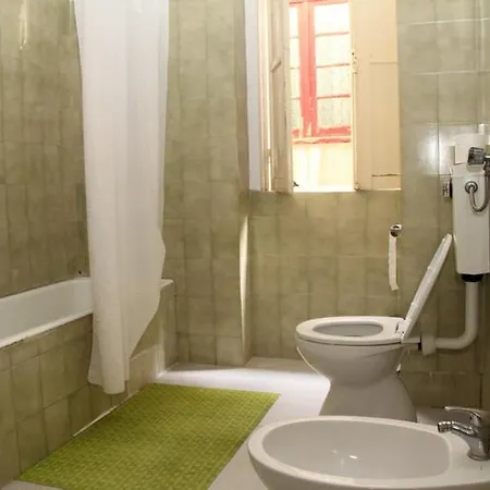 Praia-Mar Guest house 2*