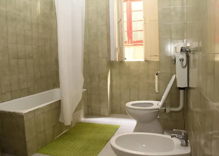 Praia-mar 招待所 2*